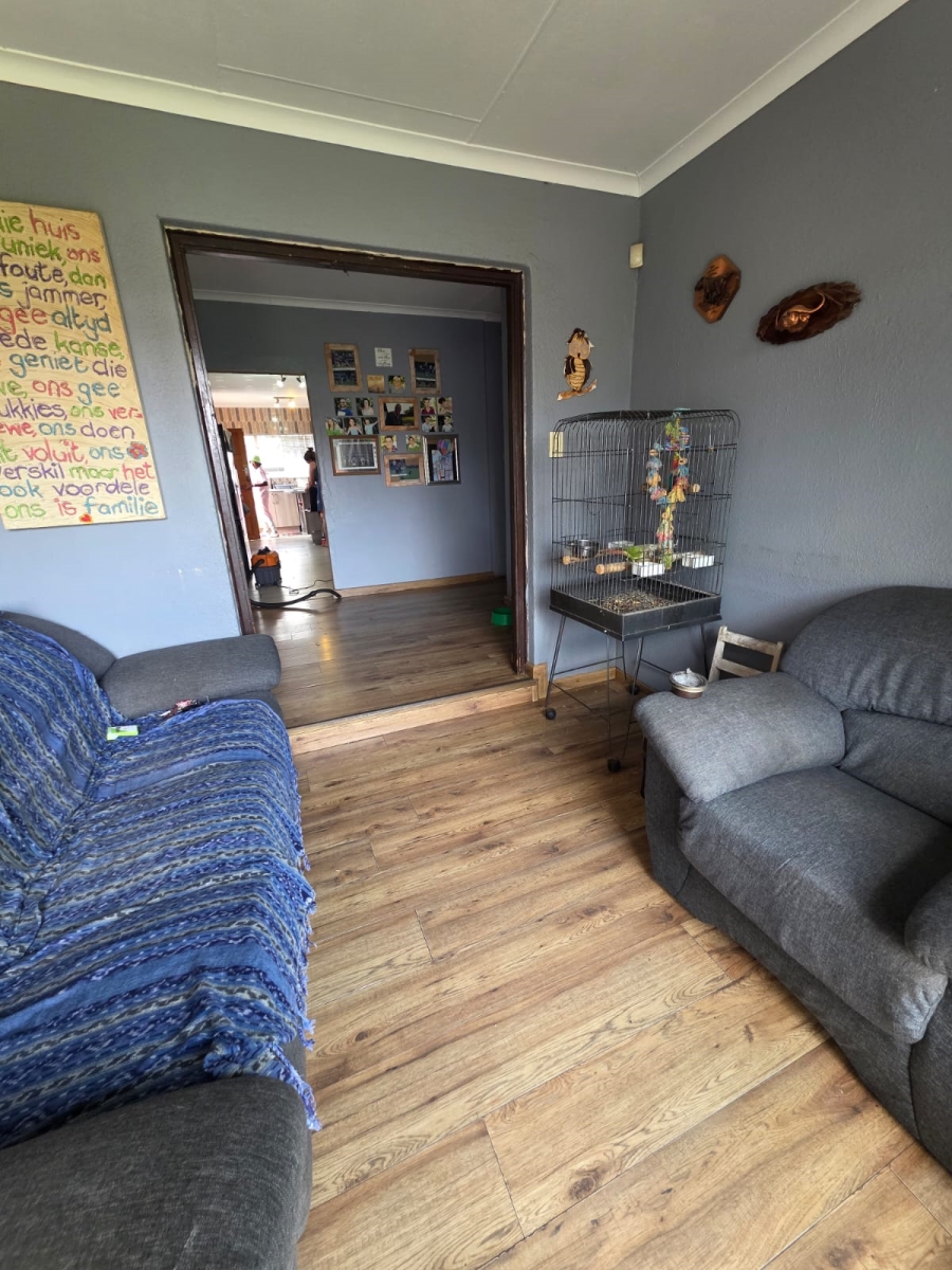 4 Bedroom Property for Sale in Vaalpark Free State